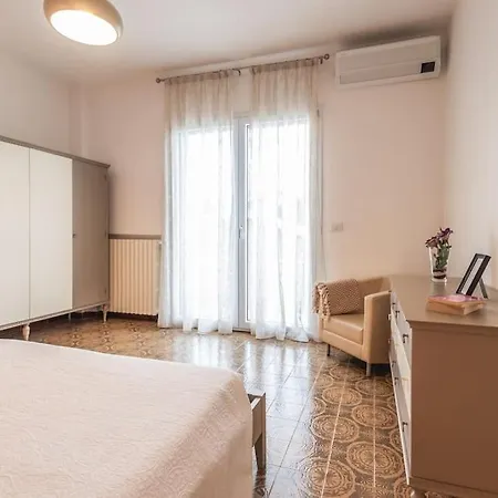 Holiday home Casa Primo Maggio *
